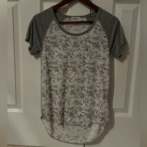 Patterned Short Sleeve Tee